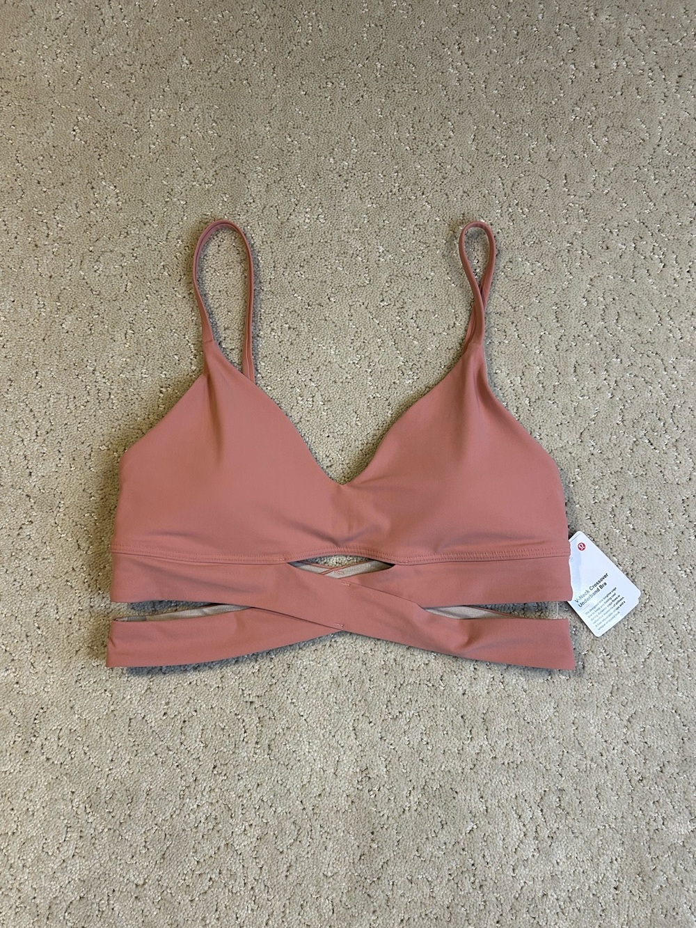 NWT Women’s Lululemon V-Neck Crossover Underband Bra DCOP Size 6